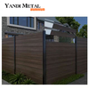 Yandi décore la piscine du jardin avec des panneaux de palissade en aluminium en bois de mamwood