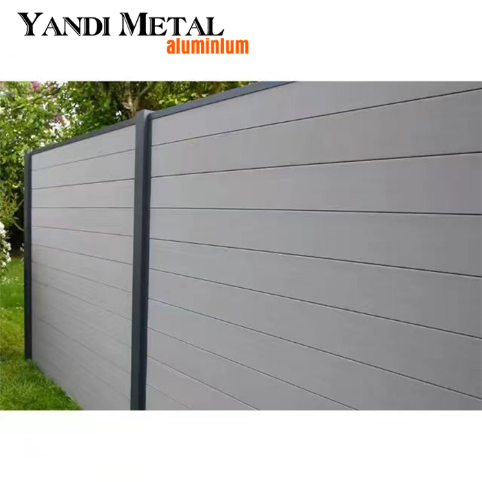 Clôture de jardin privé en aluminium décoré