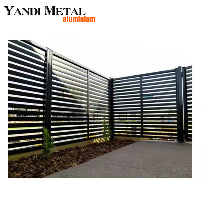 Panneau de clôture en aluminium de sécurité d'arrière-cour de villa de clôture de lattes en aluminium de jardin direct d'usine