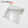 Plaque d'aluminium de panneau de bande de roulement en diamant gaufré à damier personnalisé