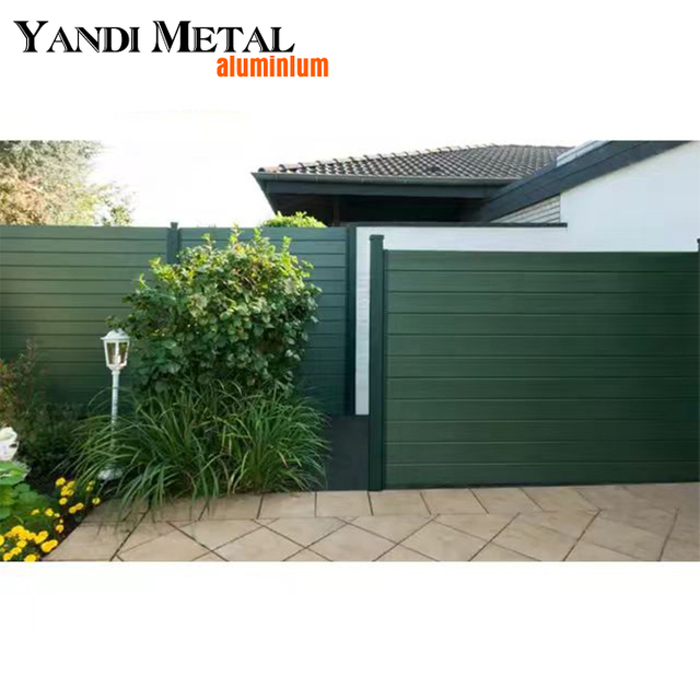 Clôture en aluminium noir, clôture de sécurité résidentielle, panneau de clôture en aluminium WPC pour jardin, offre spéciale