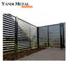 Panneaux de clôture Wpc en aluminium imperméables, panneaux de clôture de jardin Wpc noirs extérieurs, poteaux de clôture composites de jardin en aluminium et bois Wpc