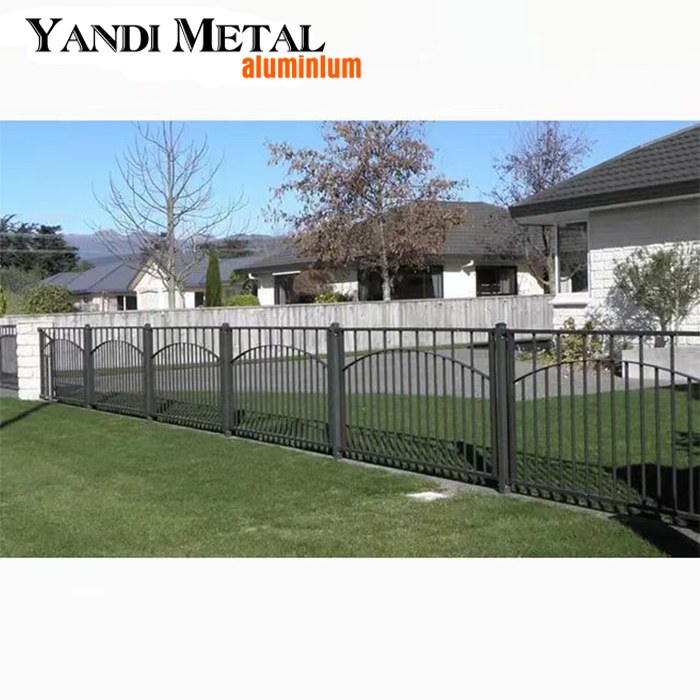 Clôture en aluminium de vente chaude clôture de confidentialité en métal garde-corps de jardin clôture de protection contre la corrosion clôture en aluminium