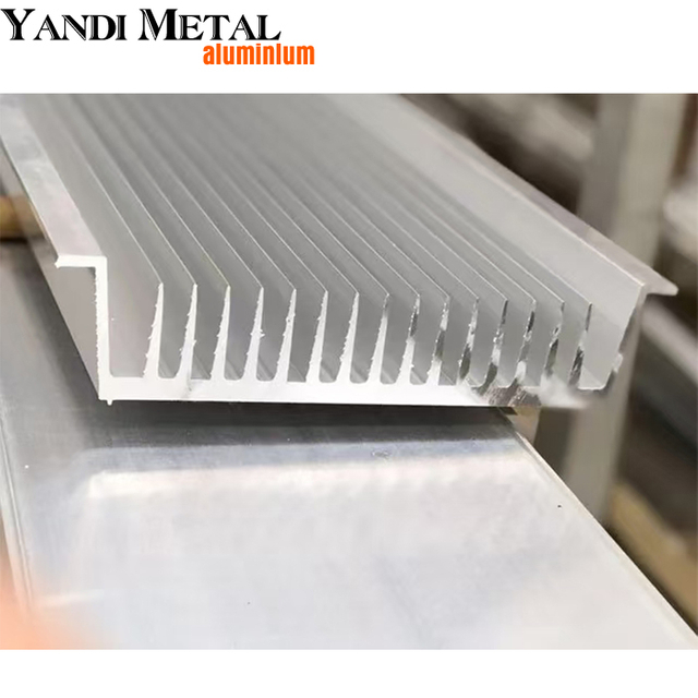 Dissipateur thermique en aluminium anodisé personnalisé, profil extrudé en aluminium, alimentation électrique, dissipateur thermique en aluminium