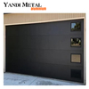 Le design miroir de couleur noir américain combine des portes de garage en aluminium avec des portes de garage automatiques modernes en verre.