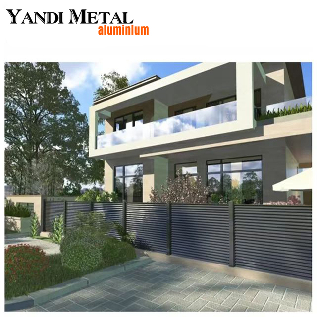 Clôture composite en aluminium pour intimité de conception nouvelle, panneaux de clôture horizontaux en aluminium pour jardins et piscines