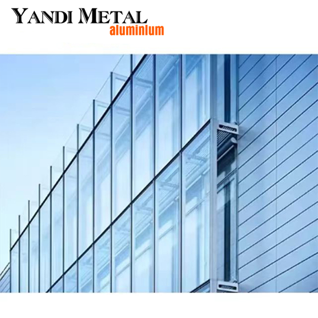 Persiennes de mur rideau en aluminium, verre argenté personnalisé, imperméable au soleil, garniture extérieure en alliage extérieur
