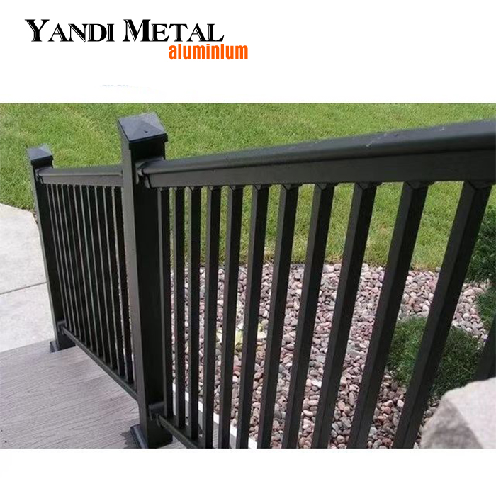 Garde-corps extérieur d'escalier en métal en aluminium de sécurité Garde-corps de panneau Garde-corps en aluminium Garde-corps d'escalier