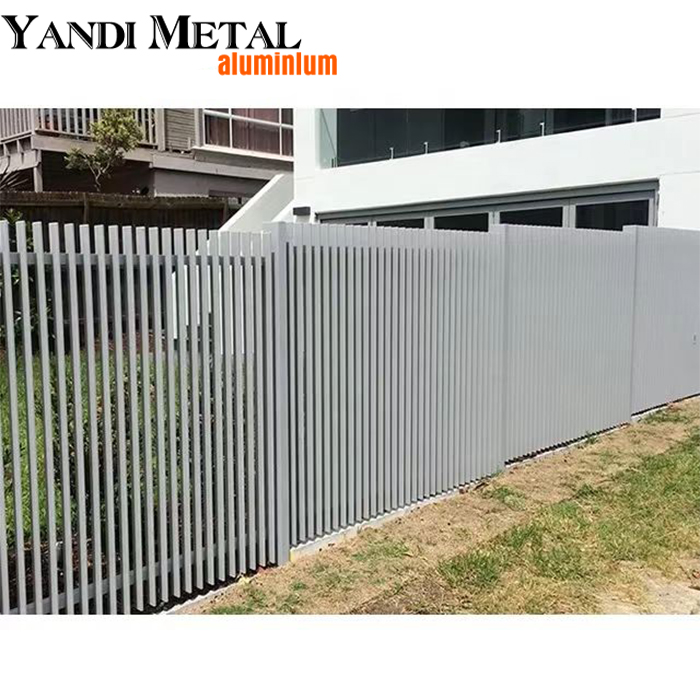 Clôture de confidentialité en aluminium chaude Clôture de jardin de sécurité en aluminium sur mesure