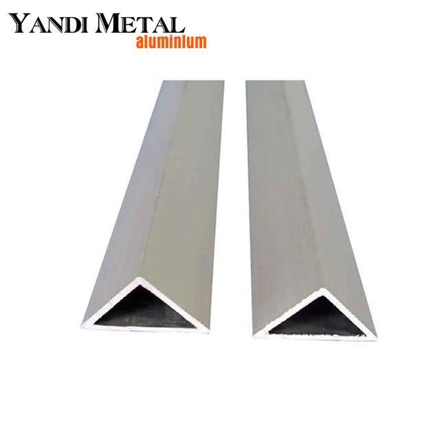 Profilés extrudés en aluminium Perfil De Aluminio T3-T8 à revêtement en poudre commun en gros pour matériaux de construction